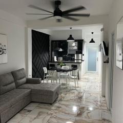 VSS Minimalista in Arecibo - Sleek and Serene Stay Near Beaches