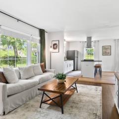 Cozy House in Trendy East Nashville with a Patio and Grill