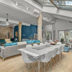 Shoreditch 6BDR Penthouse Loft, Private Courtyard, Great for families and large groups, Unique warehouse conversion, Trendy and fun location