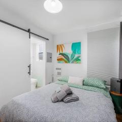 Garden Oasis Cozy Home Near Bart Shop with Parking