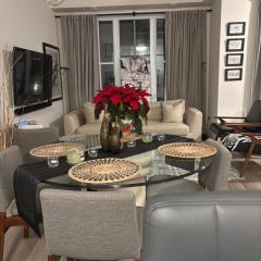 Beautiful Quaint Home in Port Credit, Mississauga