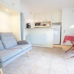 Appartement Intramuros avec Cour à Saint-Martin-de-Ré - FR-1-835-14