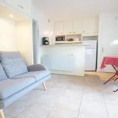 Appartement Intramuros avec Cour à Saint-Martin-de-Ré - FR-1-835-14