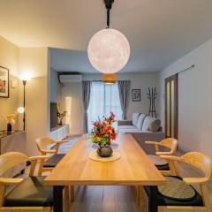 Mochizuki Villa Osaka Tengachaya 3-Story Whole House Direct to Kansai Airport & Namba 8min to Station