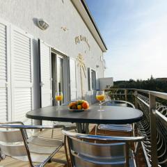 Steps from the Beach Sunny 4 Person Apartment Jurkin Number one