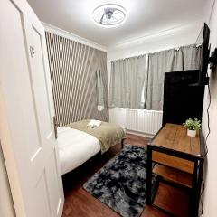 BF-Compact Room fits 1 in Wembley!