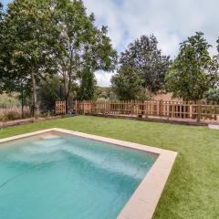 Villa in Palafolls with Private Pool & BBQ
