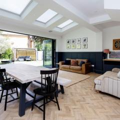 Veeve - The Garden Home