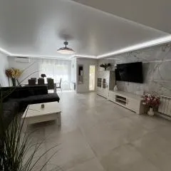 Apartman Leoni 1 linea