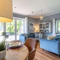 Ferienhaus Süderpiep – 4 individuelle Ferienwohnungen nahe Südstrand Ferienwohnung Robbe – stilvolle EG-Wohnung mit Terrasse in Strandnähe