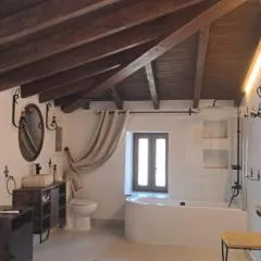 Casa Ypsilon Olive Oil