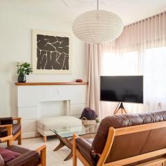 Mid-Century Modern Retreat