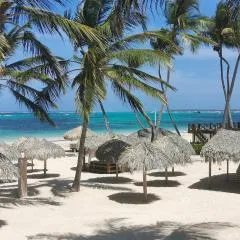 SUNNY VILLAS and SUITES - LOS CORALES BEACH - great location with many restaurants