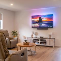 Brand New Games Room Family Home Sleeps 6