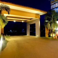 THAISOMBOON BIGHOME RESORT