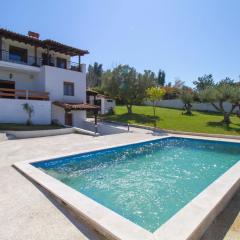 Air Maritime Sani Luxury Apartments