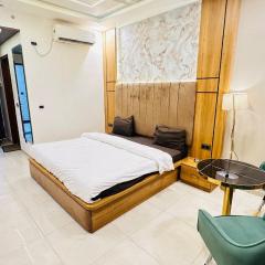 Snooze and Stay Omaxe Hazratganj