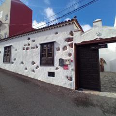 Comoda habitacion en Garachico con piscina