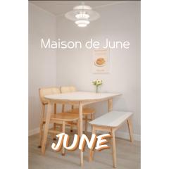 Peaceful moment in the heart of Seoul near DDP 명동