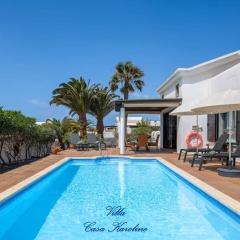 Villa Casa Karoline with a sunny terrace, heated pool, comfort and privacy in a quiet neighborhood