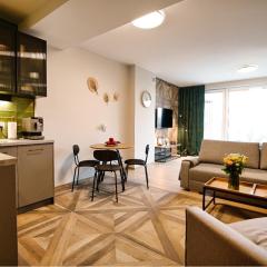 4 people studio, lake, sauna & gym