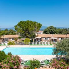 Stone house T3 in a tourist residence