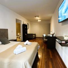Comfortable and spacious, steps from Parque Las Heras
