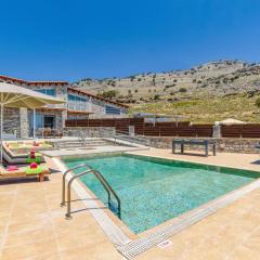 Villa Chloe Seastone by Villa Plus