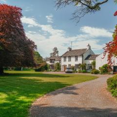 Riverside Country House and Cottage
