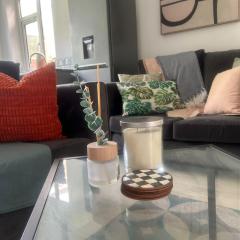 Stylish New 4BR - Great for Groups - Free Parking