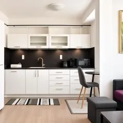 Downtown Apartment By the Lindens