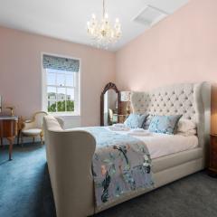 Luxury pair of Georgian apartments, hot tub, sea views, sleeps 12