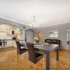 Deluxe Apartment Space and More
