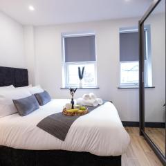 Modern Borehamwood Flat - 2 Min Walk to Station