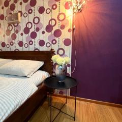 SDD Brothers - Дом с балконом в сердце Тбилиси