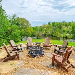 Firepit, close to parkway, hot tub, tons of games!