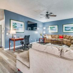 Private Patio & Close to Beach Coastal Cottage