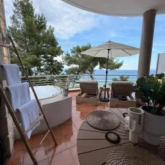 Amelia Seaview Apartments & Studios