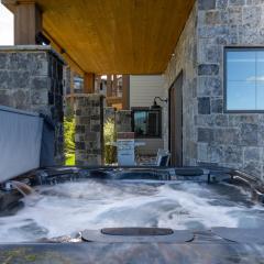 Elk Creek B102 private Hot Tub