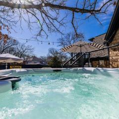 Dome Manor 2 Game Rooms, Hot tub & Pool!