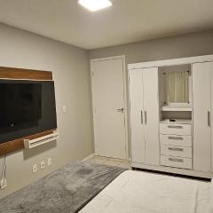 Apto 2 Quartos com Suíte, Garagem, 300m da Praia