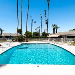 Sunny Palm Springs Getaway