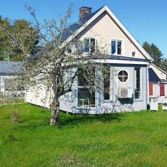 Awesome Home In Sandarne With Wifi
