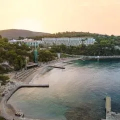 Pine Bay Holiday Resort