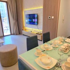 Bareez Bliss Retreat Elegant 2BR with Balcony, Pool & Park View