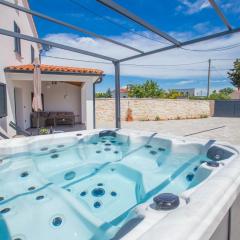 Jacuzzi House Mia