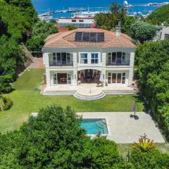 Luxury Family Villa Near Beach with Grill and Workspace