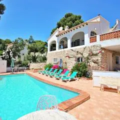 Dos Chicas - sea view villa with private pool in Moraira