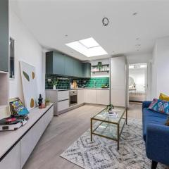 YT Leyton House with Garden