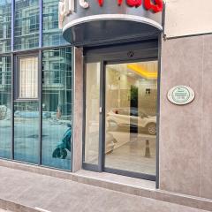 Upart Flats by REFE